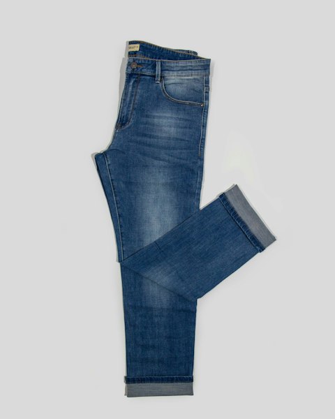 Men's Slim Tapered Jeans in Mid Blue