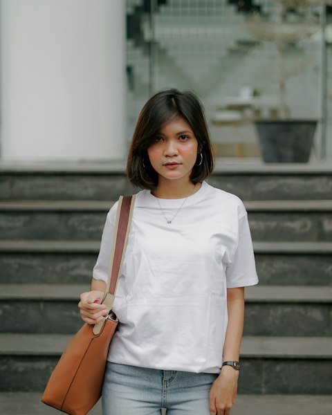 Women's Relaxed Crew-Neck T-Shirt in White
