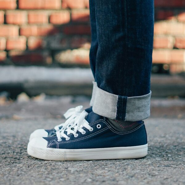 Women's Canvas Low-Top Sneakers in Navy