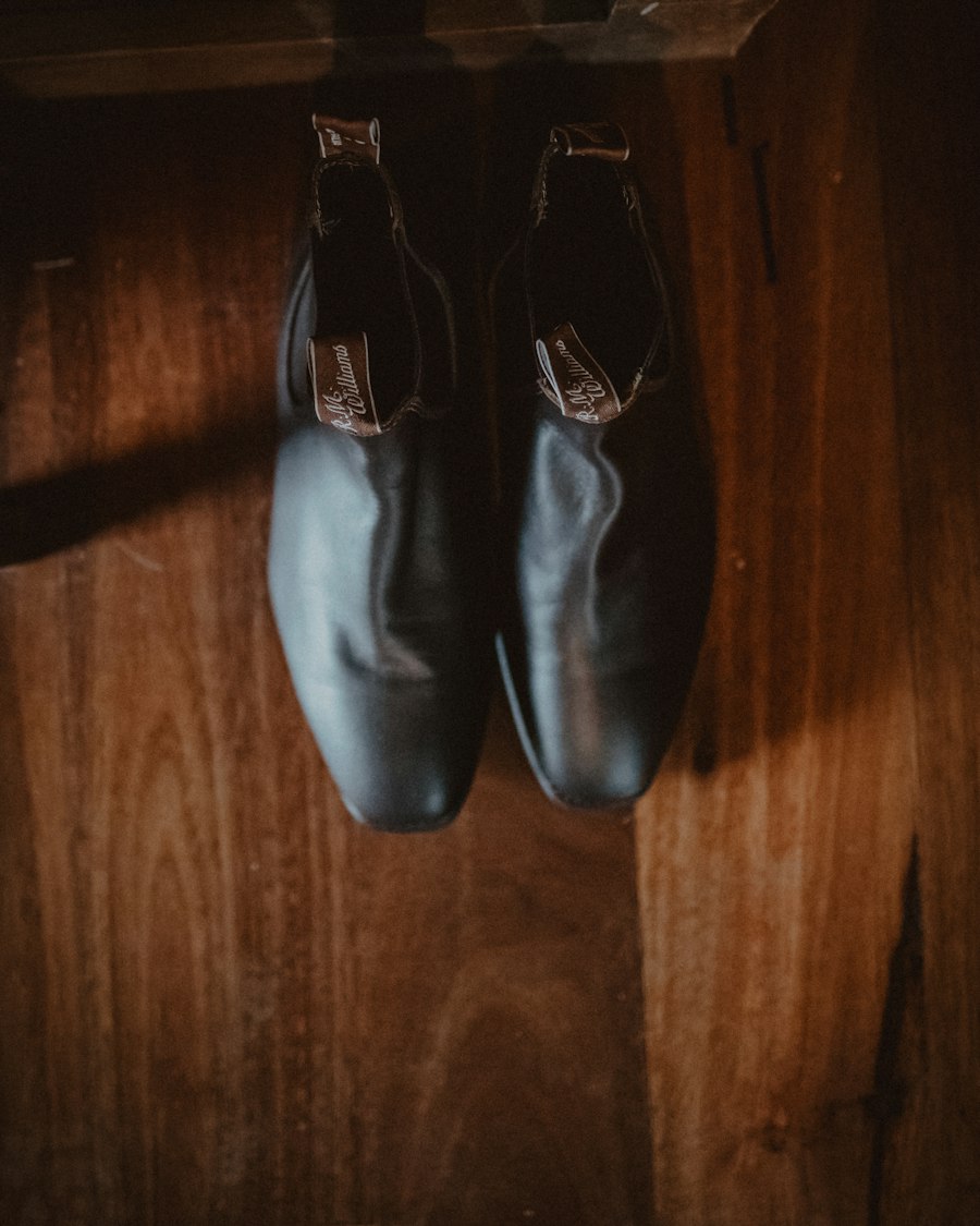 Men's Leather Chelsea Boots - view 3