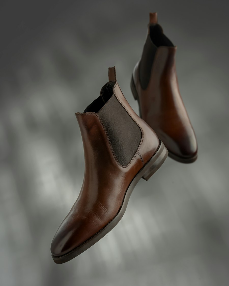 Men's Leather Chelsea Boots in Brown