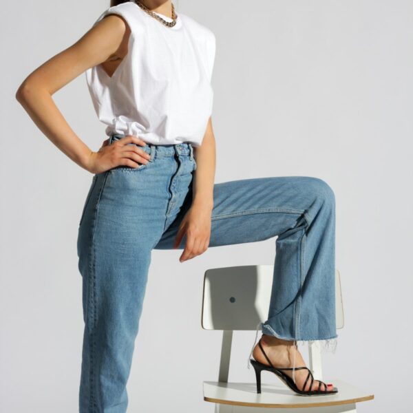 Women's High-Rise Straight Jeans in Light Wash
