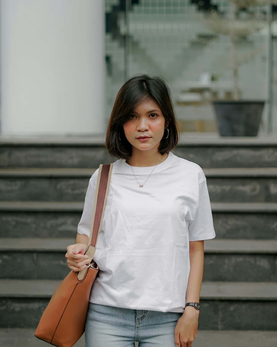 Women's Relaxed Crew-Neck T-Shirt in White